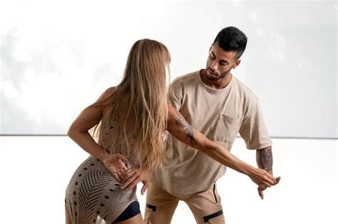  Elevate Your Dance Skills through Professional Training 