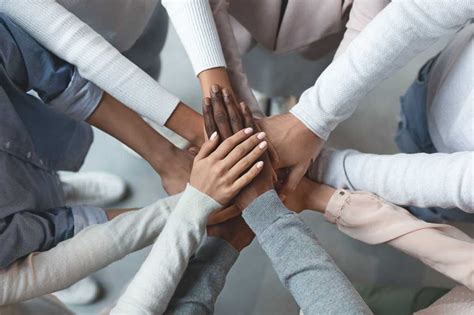  Embracing Diversity and Inclusion in Building a Strong Workforce 