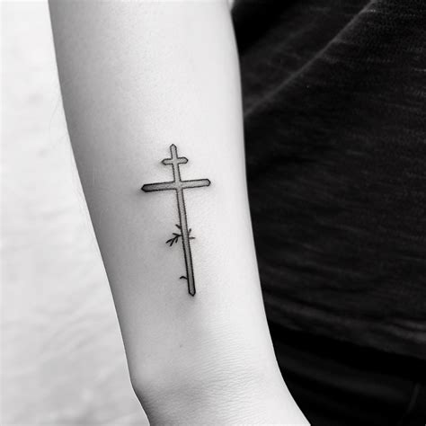  Placement Considerations for Cross Tattoos 