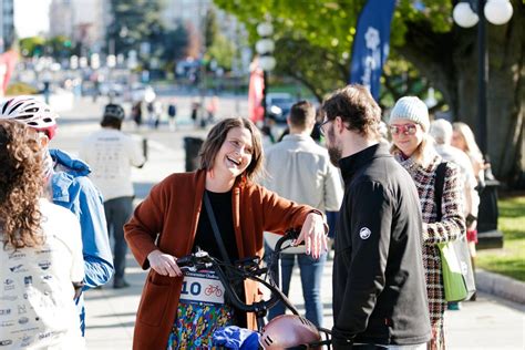  Triumph Over Challenges: Accounts of Cyclists Who Realized Their Aspirations 