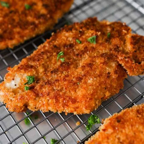 A Crunchy Sensation: Crispy Panko-Crusted Chicken