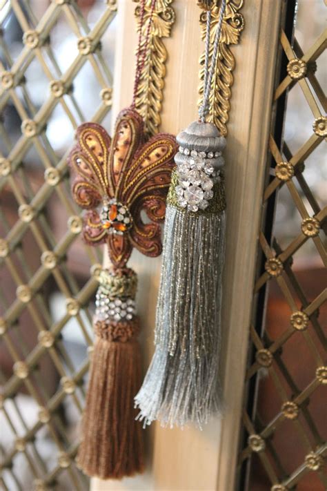 Accessorizing and Furnishing: Discovering the Perfect Embellishments