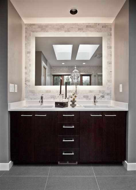 Adding a Touch of Opulence: Designer Vanities and Cabinets