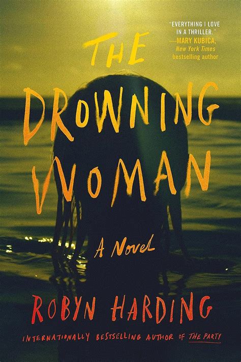 Analyzing Personal Context for Understanding the Drowning Female Vision