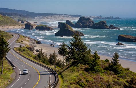 Benefits of Beach Travel: Discover the Advantages of a Scenic Coastal Drive