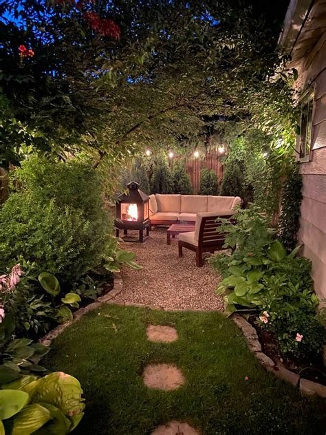 Choosing the Perfect Plants for Your Thriving Backyard Oasis