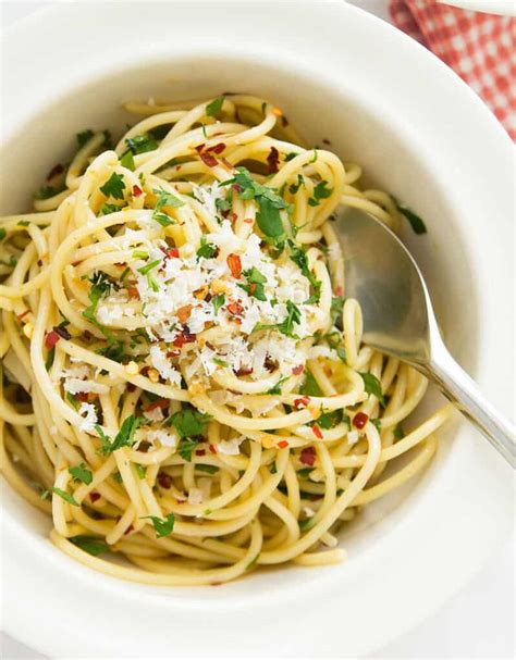 Classic Italian Pasta Dishes with a Twist: Discover the Magic of Noodles