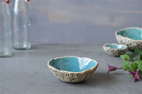 Collecting Ceramic Bowls: A Fascinating Hobby with Endless Possibilities