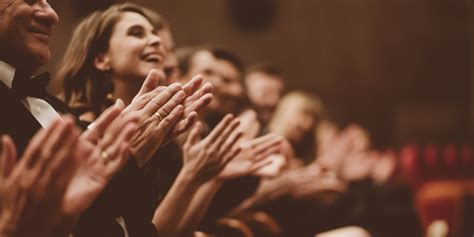 Comedy Performance Protocol: Guidelines for Polite and Courteous Audience Members