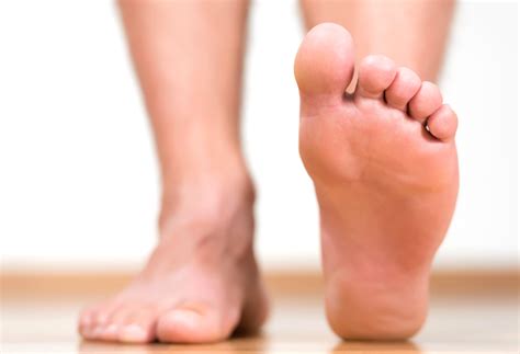 Common Themes and Patterns in Dreaming About Foot Sores