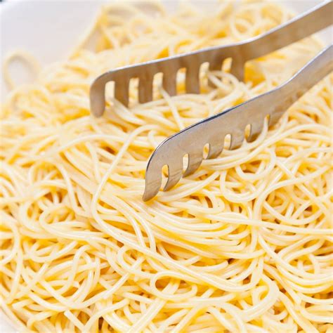 Cooking Spaghetti Like a Pro: Tips and Tricks for Perfectly Al Dente Pasta