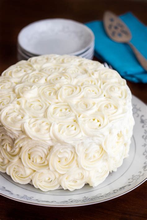 Cream Cheese Frosting: Perfect for Rich and Creamy Cakes