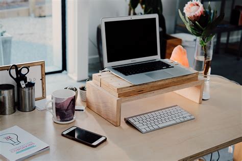 Create a Positive Atmosphere by Dreaming about a Tidy Workspace