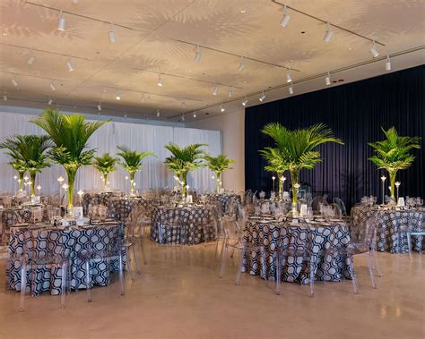 Creating a Welcoming Atmosphere: Décor Ideas for an Impressive Event