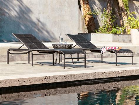 Creating a calming ambiance: The advantages of a heavenly sun lounger