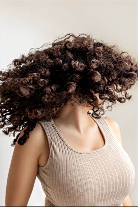 Decoding the Science behind Enchanting Curls