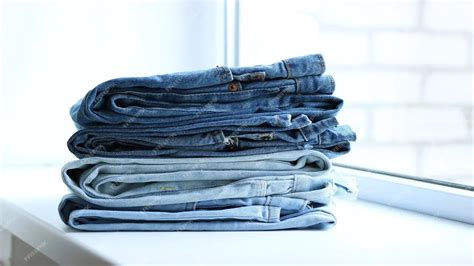 Denim Care: Tips and Tricks for Prolonging the Lifespan of Your Jeans