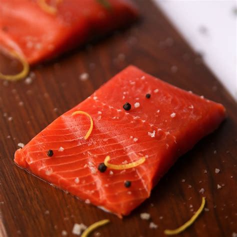 Discover the Benefits of Purchasing Fresh Alaskan Salmon Online