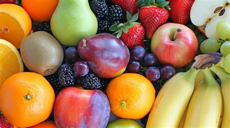 Discover the Nutrient-Packed Power of Vibrantly Colored Fruits for a Nourishing Lifestyle