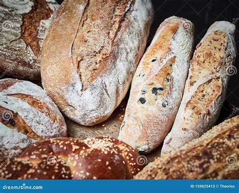 Discovering the Variety of Traditional French Breads