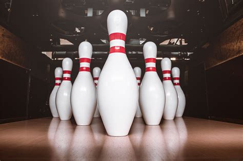 Dive into the Thrilling World of Bowling Competitions!