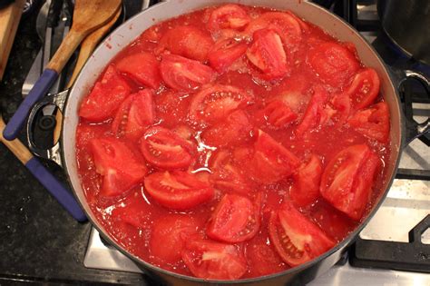 Diving into the World of Cooked Tomatoes: A Journey of Flavors