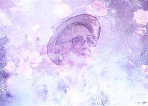 Dreams Portraying the Departure of a Grandmother: Exploring Symbolism and Analysis