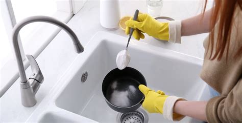 Effective Techniques for Removing Stubborn Stains in Your Kitchen Basin