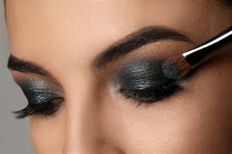 Elevate Your Glam: Mastering the Art of the Smoky Eye