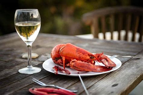 Enhance your Lobster Tail Experience with the Perfect Wine Pairing