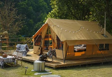 Experience the Freedom: The Benefits of Camping in a Handcrafted Shelter