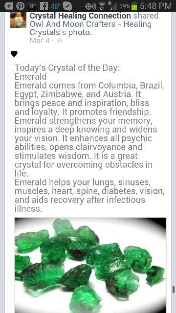 Exploring Common Dream Scenarios Involving Emerald Crystals