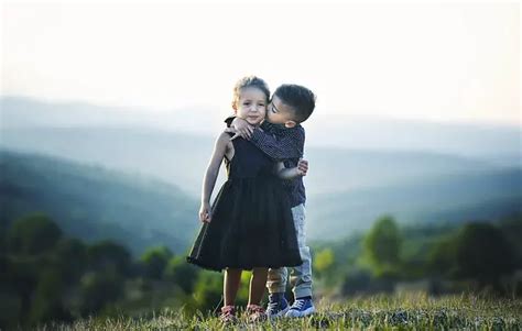 Exploring the Emotional Impact of Romantic Dreams Involving Siblings