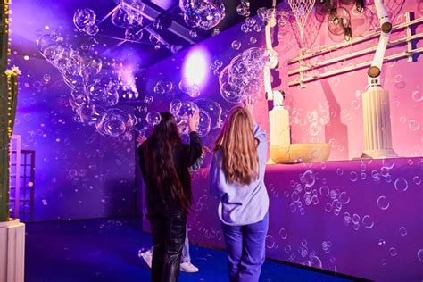 Exploring the Impact of Personal Experiences on Bubble Dreams: A Profound Connection