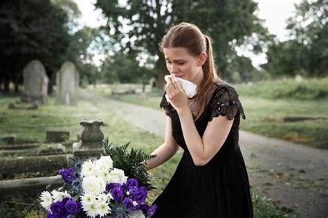 Exploring the Various Emotions Linked to Dreams Involving a Brown Coffin