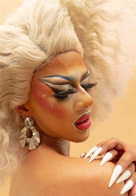 Fabulous Drag Queens Around the World: Celebrating Diversity and Expression