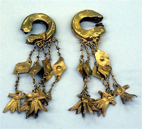 From Age-Old Times to Contemporary Reveries: Tracing the Historical Significance of Ear Ornaments