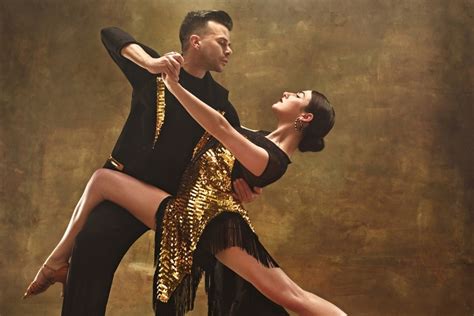 From Ballet to Ballroom: The Types of Envisioned Romantic Dance Styles