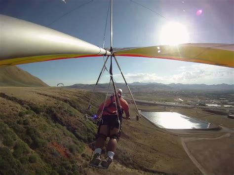 Hang Gliding as a Meditative Practice: Seeking Tranquility and Bonding with the Elements