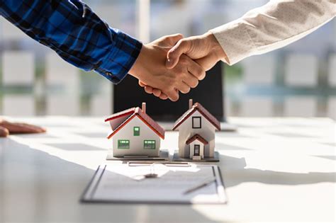 Hire a Trustworthy Real Estate Agent