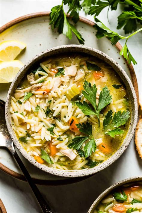 Lemon Garlic Chicken Orzo Soup: A Refreshing Twist on a Classic Dish