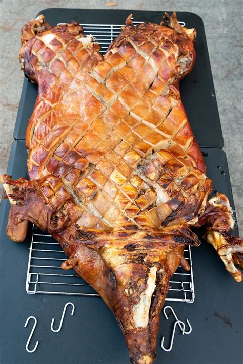 Mastering the Art of Preparing an Exquisite Roast Hog