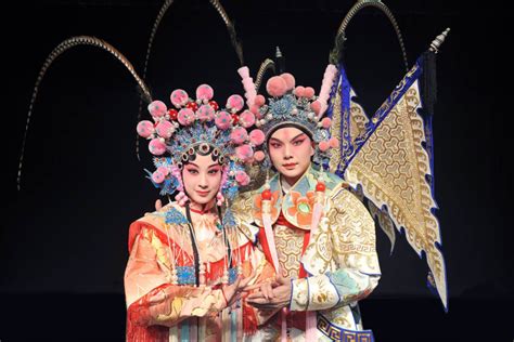 Origins and History of Chinese Opera