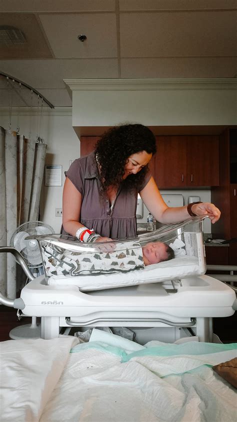 Postpartum Recovery and Care: Essential Steps for New Mothers