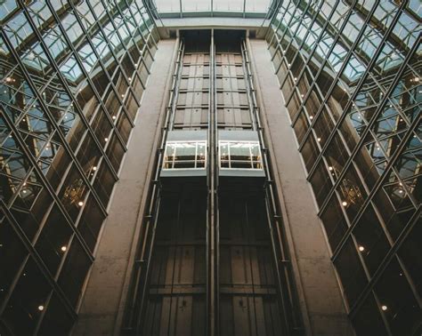 Practical Strategies for Overcoming Elevator Anxiety