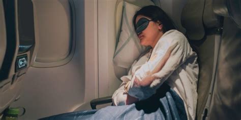 Strategies for Coping with Jet Lag and Maintaining Comfort upon Arrival