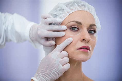 The Advantages and Hazards of Facial Surgery Procedures