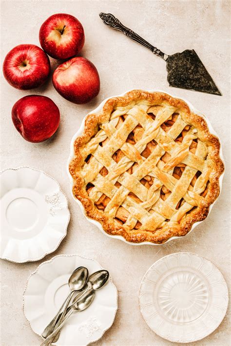 The Allure of American Pies: From Timeless Apple to Inventive Confections