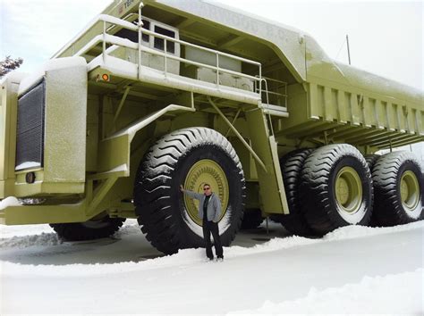 The Allure of Large Trucks: Exploring the World of Dreaming Big