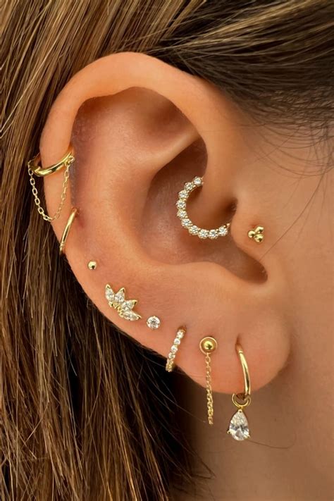 The Art of Cartilage Piercing: Beyond the Ordinary Stud